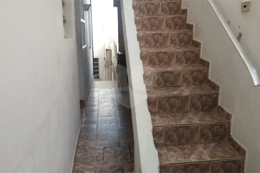 Sobrado à venda com 4 quartos em Jardim Guairaca, São Paulo, SP