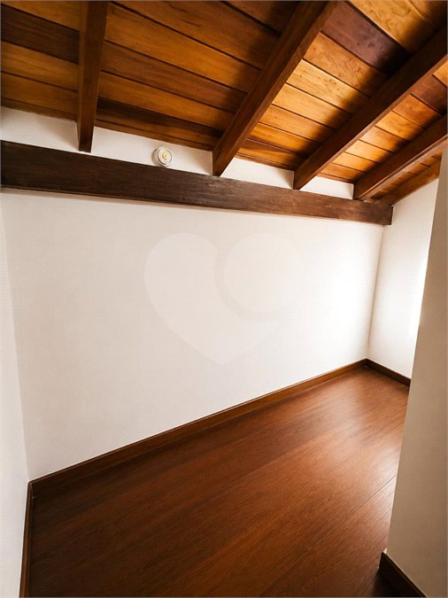 Casa Térrea à venda com 3 quartos, sendo 2 suítes,  em Luiz Fagundes, Mairiporã, SP