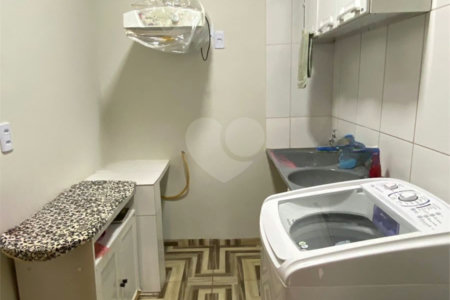 Casa à venda com 3 quartos, sendo 1 suíte, em Jardim Ibirapuera, Ponta Porã, MS