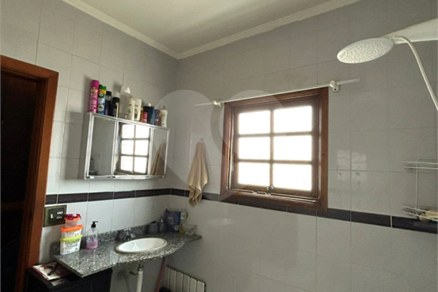 Sobrado à venda com 3 quartos, sendo 1 suíte, em Vila Nivi, São Paulo, SP