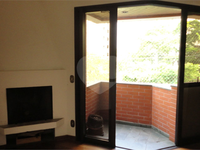 Apartamento à venda com 3 quartos, sendo 1 suíte,  em Jardim Sul, São Paulo, SP