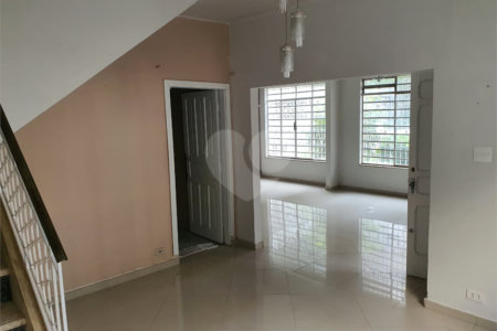 Sobrado para alugar com 3 quartos, sendo 1 suíte,  em Campo Belo, São Paulo, SP
