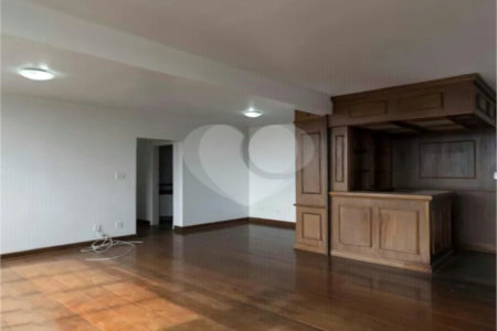 Apartamento à venda com 3 quartos, sendo 2 suítes, em Cambuci, São Paulo, SP