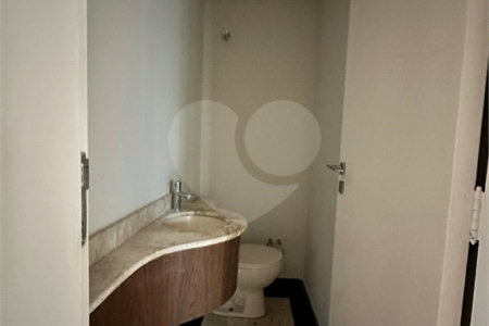 Apartamento à venda com 2 suítes em Vila Andrade, São Paulo, SP