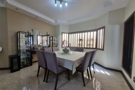 Sobrado à venda com 3 quartos, sendo 1 suíte,  em Vila Trujillo, Sorocaba, SP