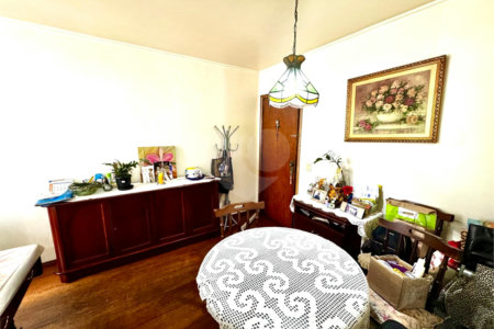 Apartamento à venda com 2 quartos em Moema, São Paulo, SP