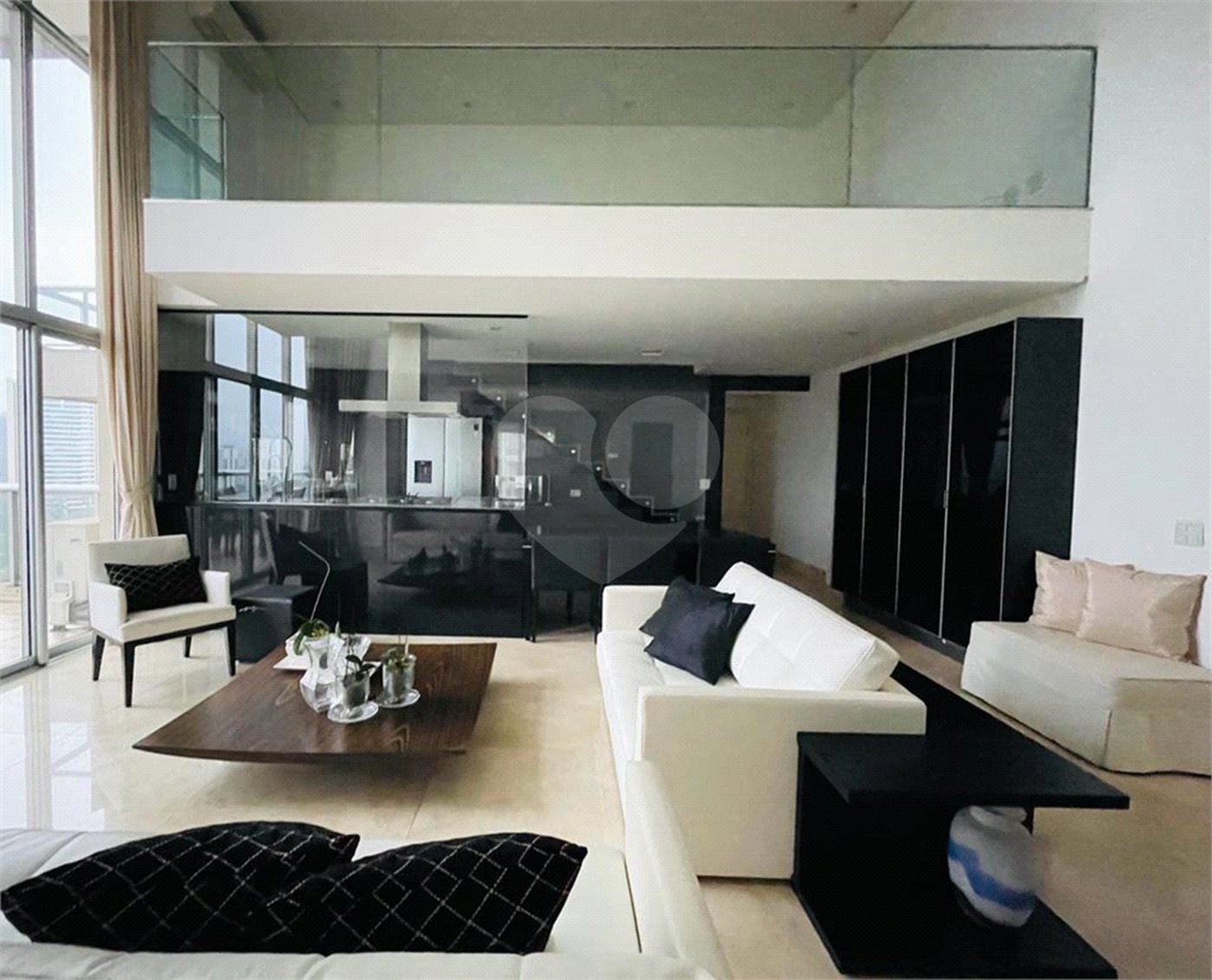Apartamento à venda ou para alugar com 2 quartos, sendo 1 suíte, em Parque do Morumbi, São Paulo, SP