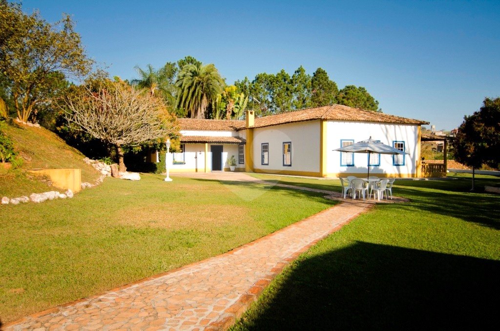 Casa à venda com 4 quartos em Chácaras Maringá, Atibaia, SP