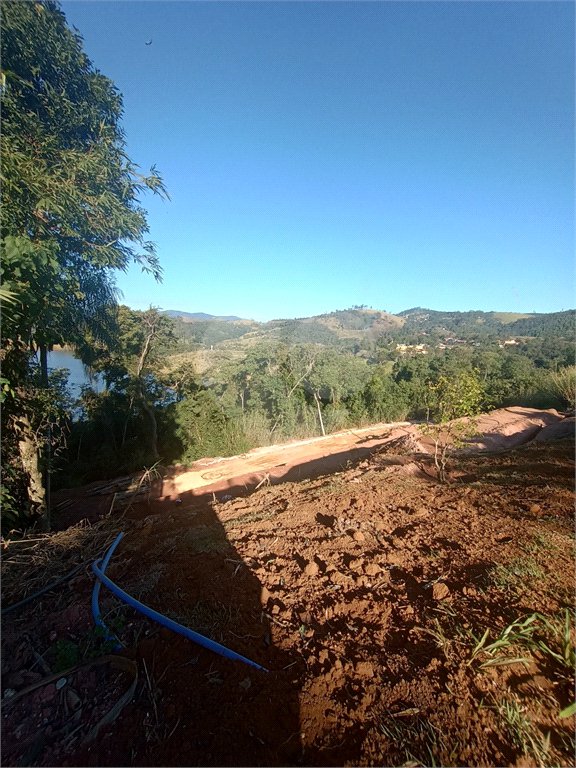 Terreno à venda no condomínio Bosque da Represa, Nazaré Paulista - SP