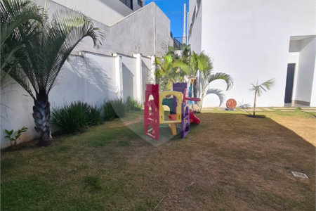 Casa à venda com 3 suítes no condomínio Reserva dos Jatobás, Louveira - SP