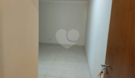 Casa Térrea à venda com 3 quartos, sendo 1 suíte, em Jardim das Cerejeiras, Atibaia, SP