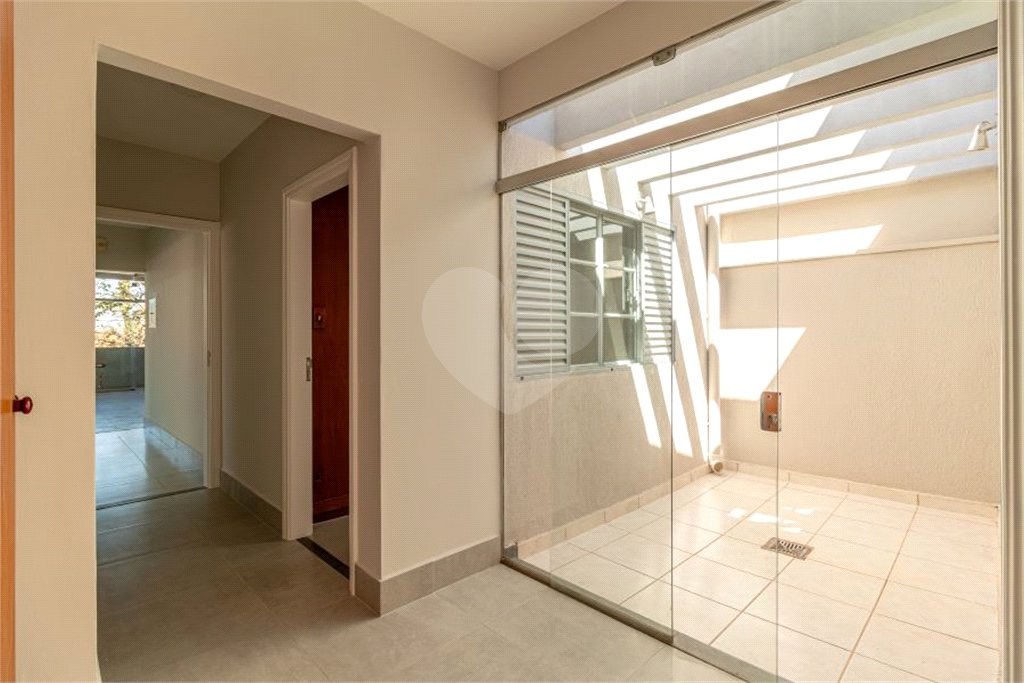 Casa à venda ou para alugar com 3 quartos, sendo 1 suíte, no condomínio Portal de Itu I, Itu - SP