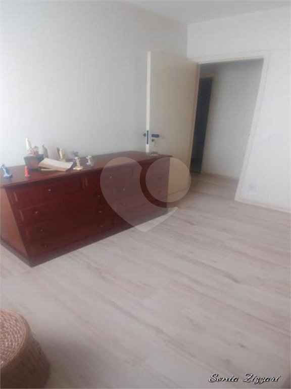 Apartamento à venda com 3 quartos, sendo 1 suíte,  em Cambuci, São Paulo, SP