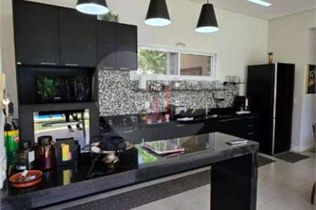 Casa à venda com 3 quartos, sendo 1 suíte, no condomínio Jardim Vale do Lago, Sorocaba - SP