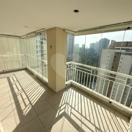 Apartamento à venda com 3 suítes em Vila Andrade, São Paulo, SP
