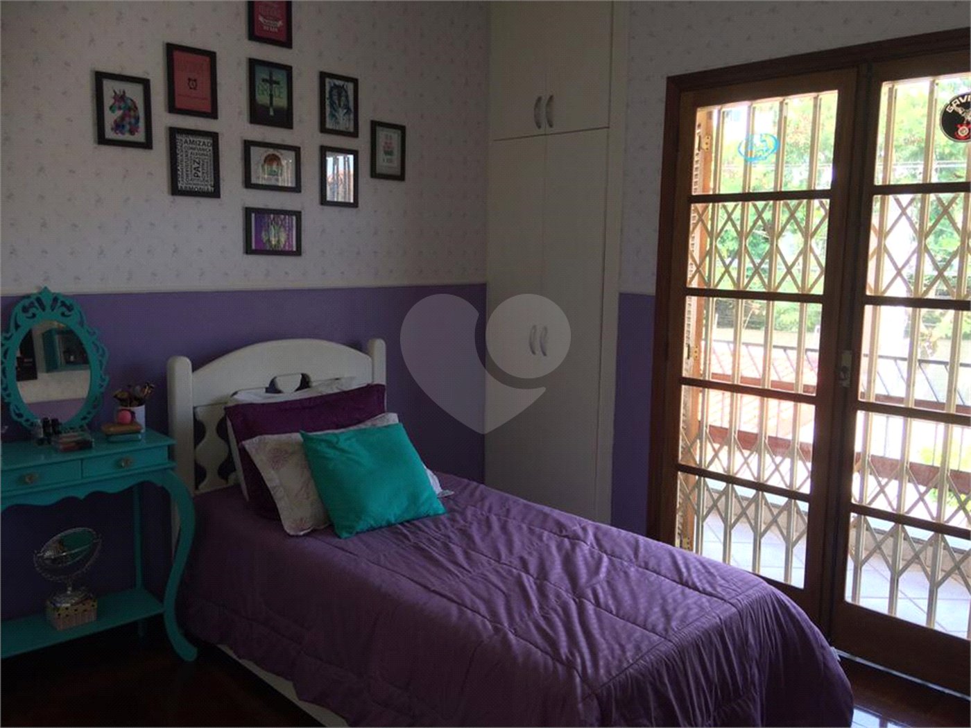 Sobrado à venda com 4 quartos, sendo 1 suíte, em Jardim Pinheiros, São Paulo, SP