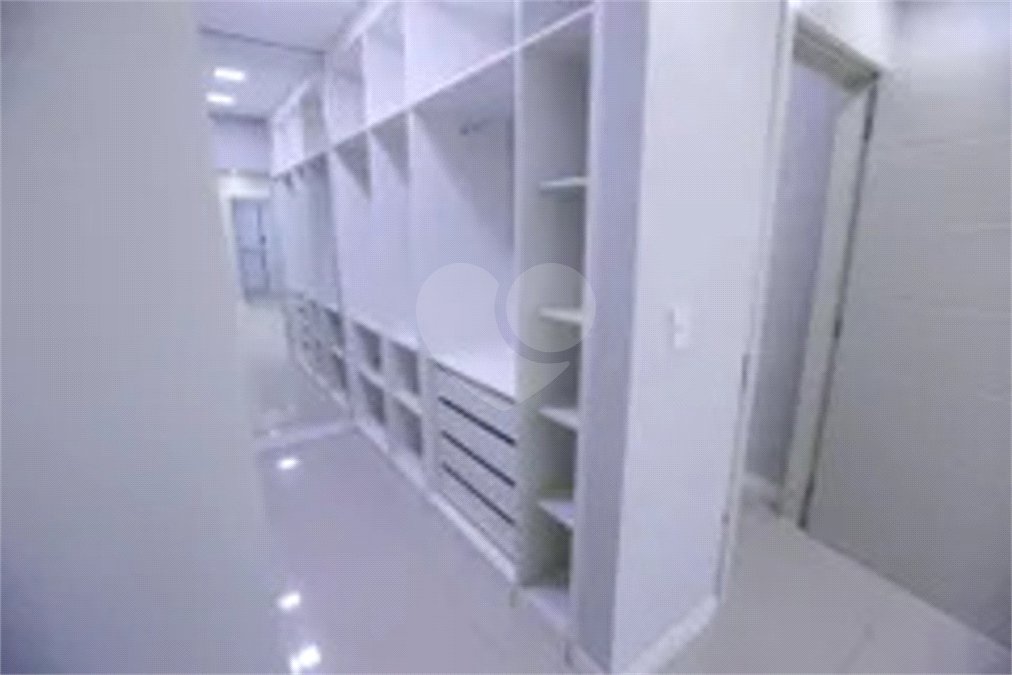 Casa à venda com 3 suítes em Jardim Santo Elias, São Paulo, SP