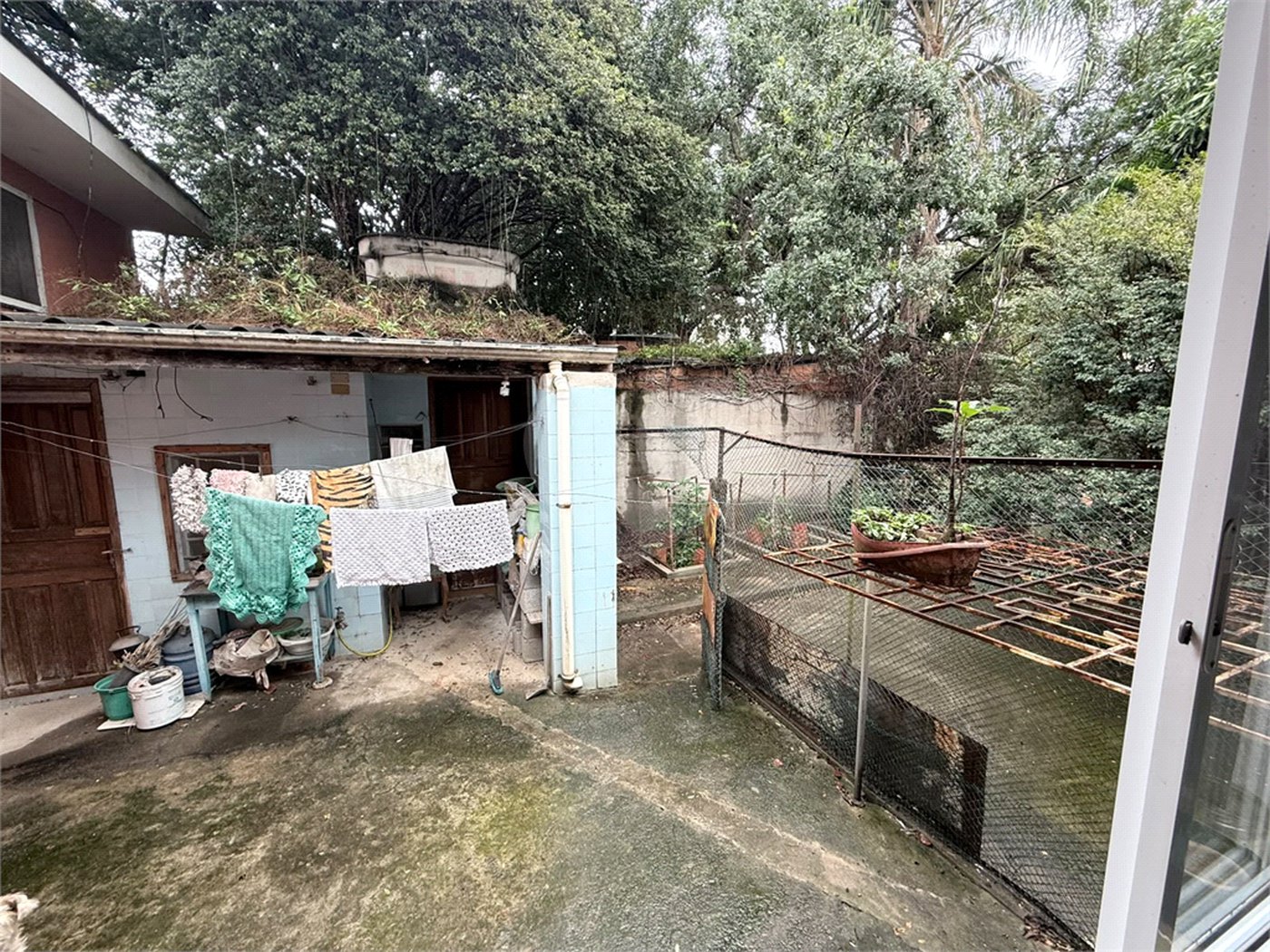 Casa à venda com 3 quartos, sendo 1 suíte, em Chora Menino, São Paulo, SP