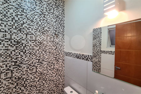 Sobrado à venda com 4 quartos, sendo 2 suítes, em Santa Teresinha, São Paulo, SP