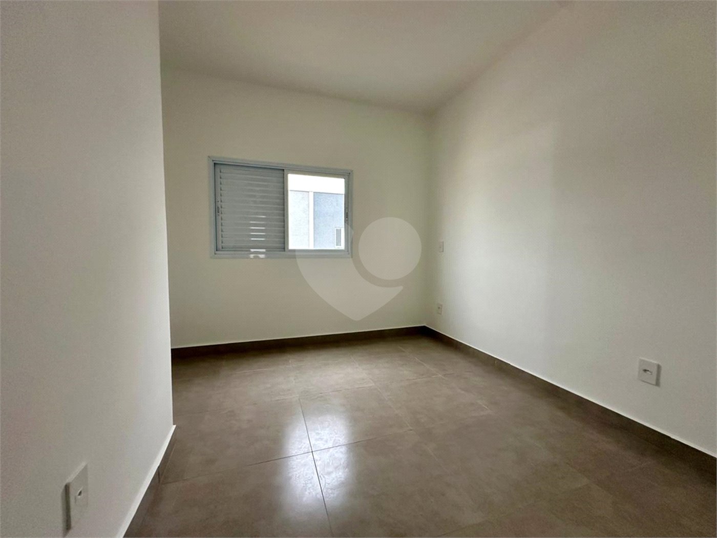 Casa à venda com 2 quartos no condomínio Residencial Vila Nova, Sorocaba - SP