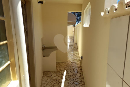 Casa à Venda na Vila Costa do Sol - São Carlos.