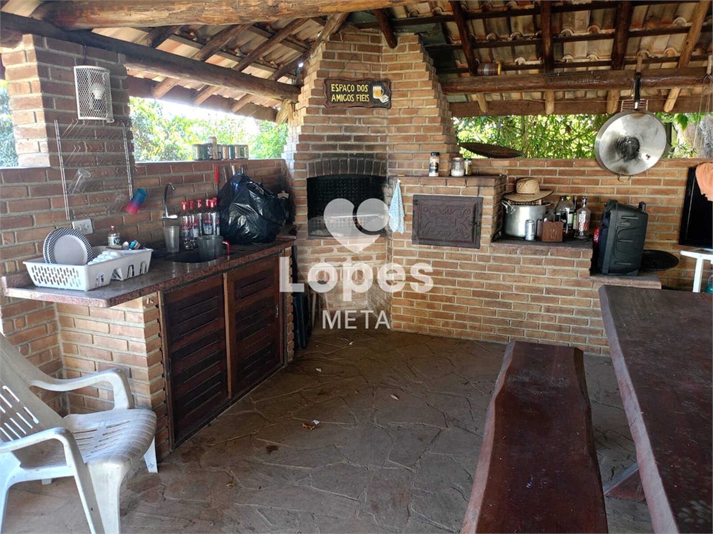 Chácara à venda com 5 quartos, sendo 3 suítes, em Loteamento Residencial Vista Linda, São José dos Campos, SP