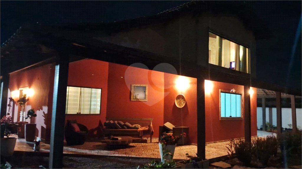 Casa à venda com 5 quartos, sendo 2 suítes, em Long Beach (tamoios), Cabo Frio, RJ