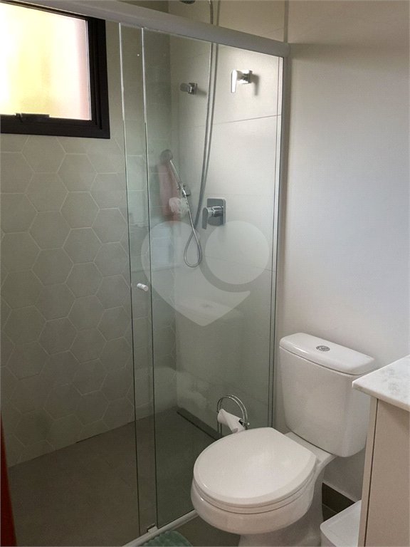 Casa à venda com 4 quartos, sendo 3 suítes,  no condomínio Vale da Santa Fé, Vinhedo - SP