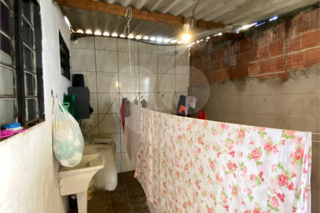 Casa Térrea com 1 dormitório.