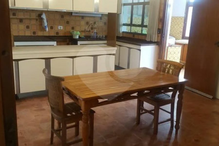 CASA TÉRREA PARA VENDA OU LOCAÇÃO COM 3 DORMITÓRIOS NO BOLSÃO DE INTERLAGOS