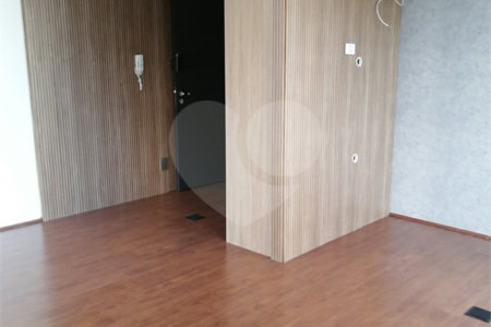 SALA COMERCIAL TOP, VENDA OU LOCAÇÃO, METRÔ VERGUEIRO COM 28,76m2