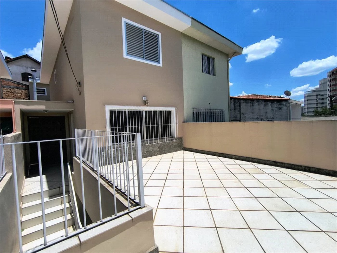 Sobrado à venda com 3 quartos, sendo 1 suíte,  em Vila Polopoli, São Paulo, SP