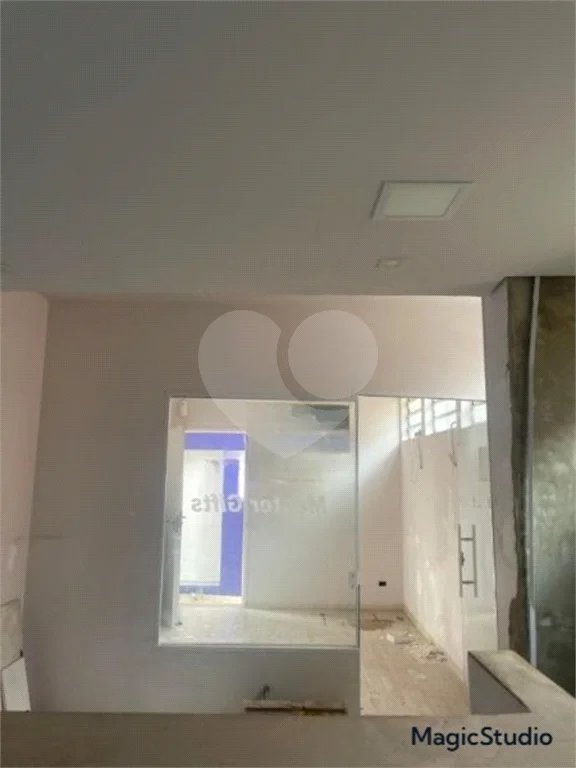 Casa comercial com 300m², 5 quartos, 2 vagas, para locação no Campo Belo!