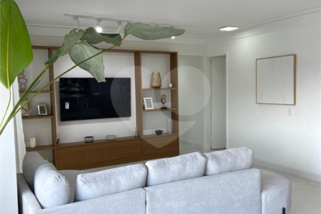 Apartamento à venda com 3 suítes no Centro, Santo André, SP