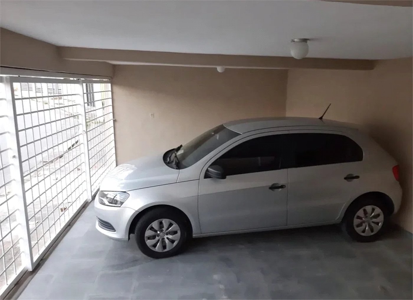 Sobrado à venda com 2 quartos em Km 18, Osasco, SP