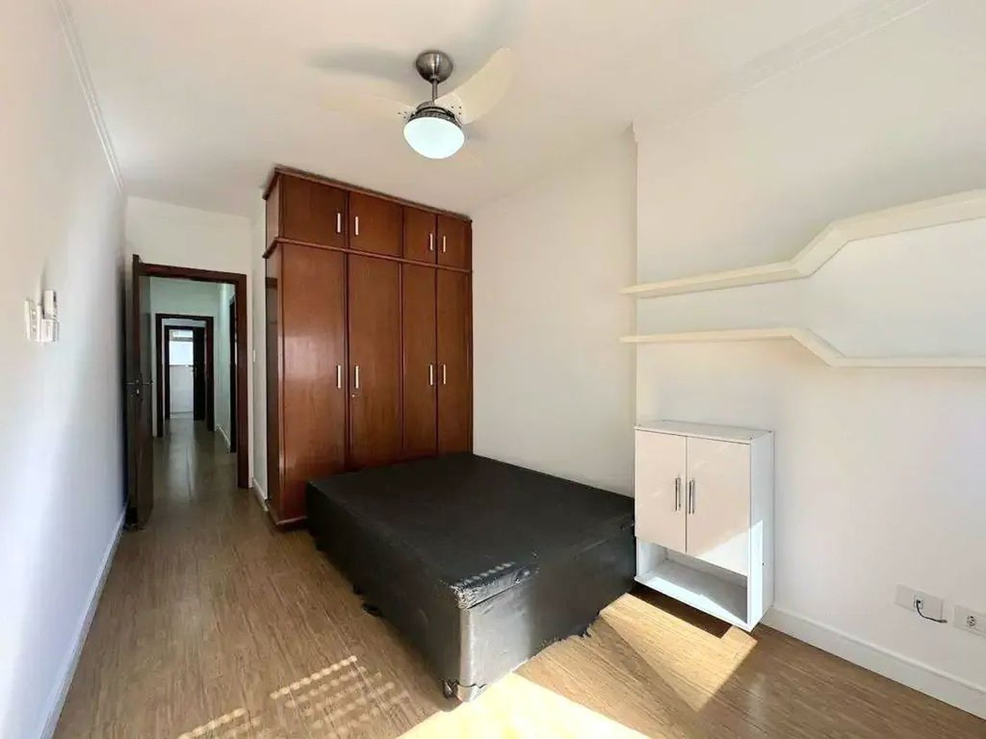 Apartamento perto da praia com 4 dormitórios à venda, 184 m² por R$ 980.000 - Gonzaga - Santos/SP