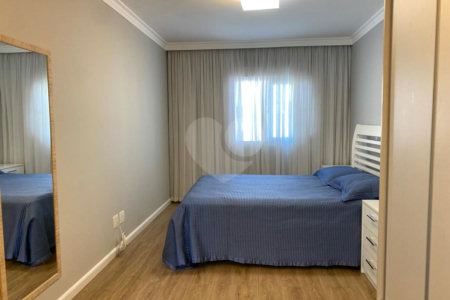 Casa à venda com 4 quartos, sendo 2 suítes, no condomínio Residencial Vila Lagos, São Paulo - SP