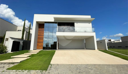 Casa à venda com 5 suítes no condomínio Alphaville Nova Esplanada 3, Votorantim - SP