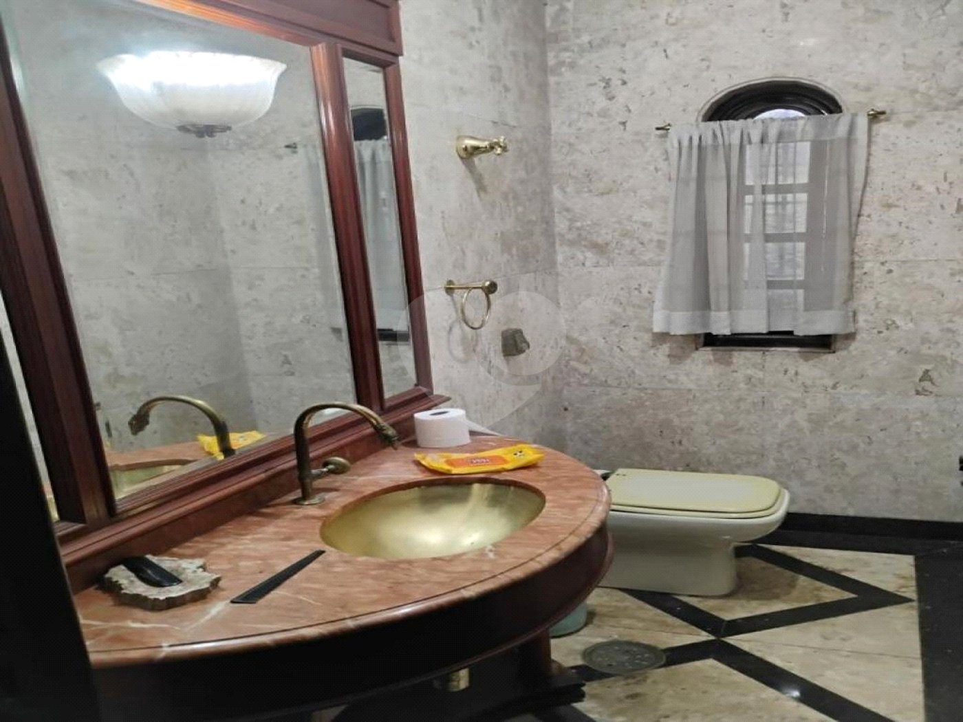 Casa à venda com 7 quartos, sendo 2 suítes,  em Brooklin Paulista, São Paulo, SP