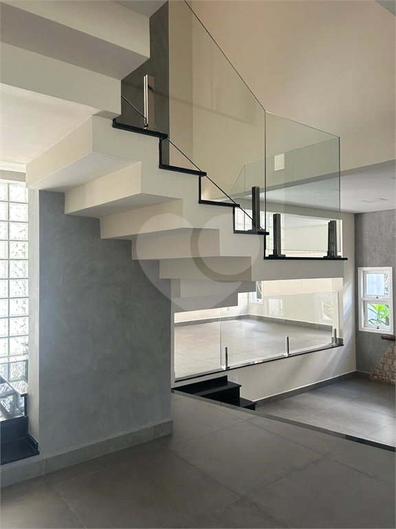 Casa à venda com 4 suítes no condomínio Jardim Paulista I, Vinhedo - SP