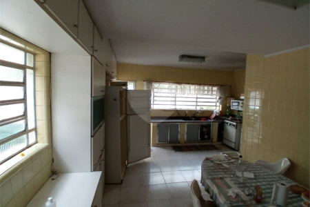 Casa à venda com 5 quartos, sendo 2 suítes, em Jabaquara, São Paulo, SP