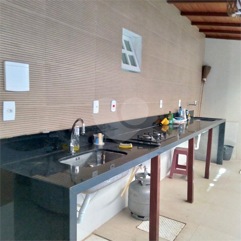Casa em condomínio à venda com 2 quartos, sendo 1 suíte,  em Alto de Búzios, Armação dos Búzios, RJ