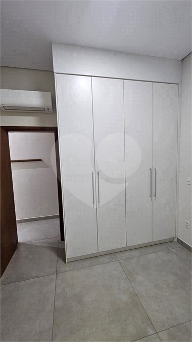 Casa para alugar com 3 suítes no condomínio Dona Lucila, Indaiatuba - SP
