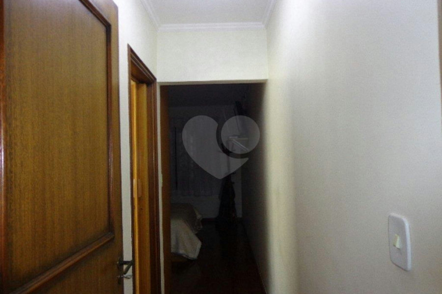 Sobrado à venda com 4 quartos, sendo 1 suíte, em Jardim Floresta, São Paulo, SP