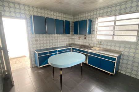 Sobrado à venda ou para alugar com 4 quartos, sendo 1 suíte,  em Parque Colonial, São Paulo, SP