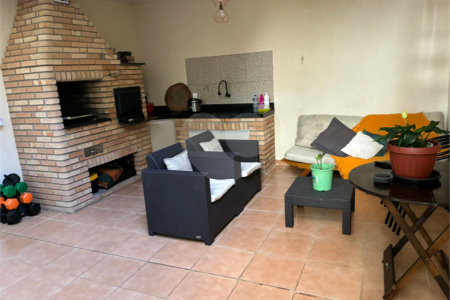 Sobrado à venda com 3 quartos em Montanhão, São Bernardo do Campo, SP