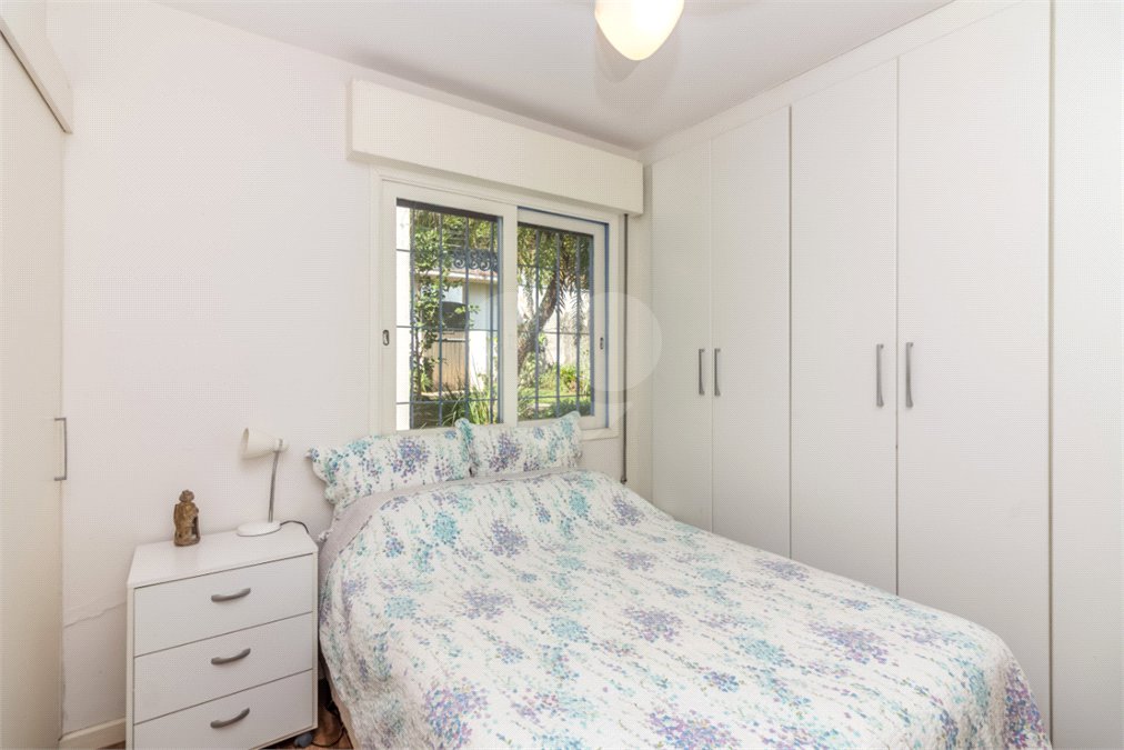 Casa à venda com 4 quartos, sendo 2 suítes, em Chácara Flora, São Paulo, SP