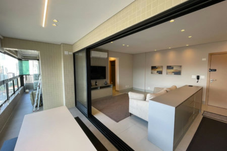 Apartamento 2 dormitórios (1 suíte), porteira fechada, 1 vaga demarcada, no José Menino, Santos