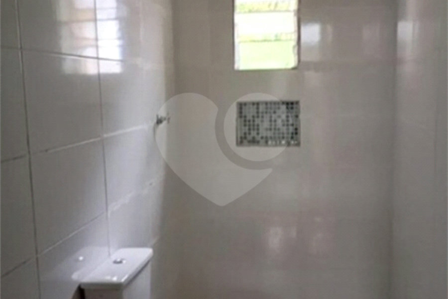 Sobrado à venda com 3 quartos, sendo 1 suíte, em Jardim Las Vegas, Santo André, SP