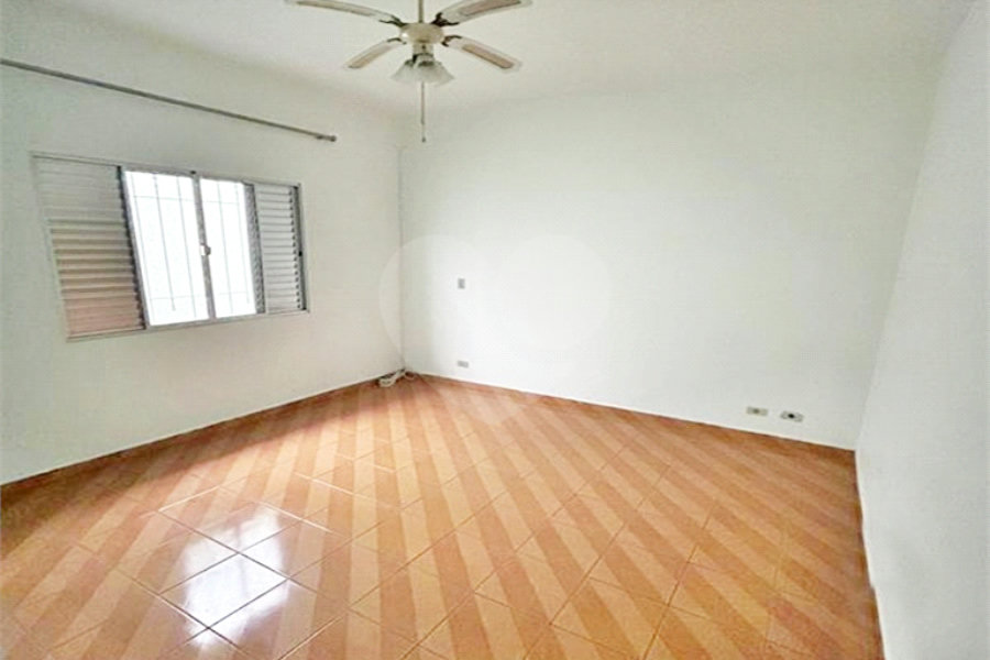 Sobrado à venda com 3 quartos, sendo 1 suíte, em Jardim Peri, São Paulo, SP